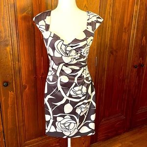 Ellen Tracy Gray & White Rose Pattern Dress Size 6